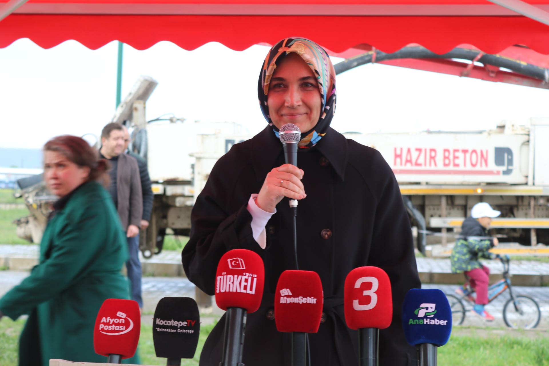 CEZAEVİNDE KALAN ÇOCUKLAR İÇİN ANAOKULU VE KREŞİN TEMELİ ATILDI