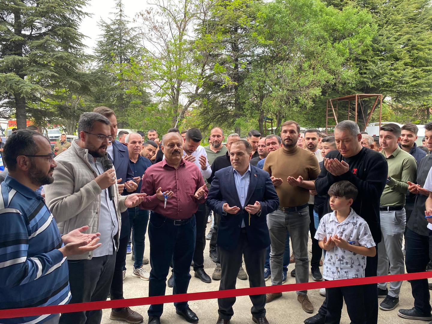 BAŞKAN TOPÇU  FH GARAGE AÇILIŞI’NA KATILDI
