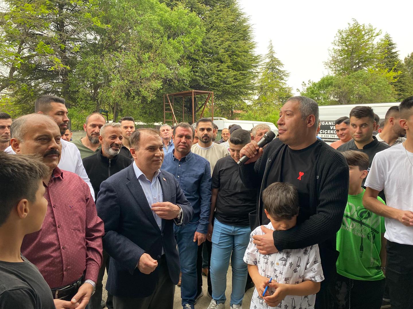 BAŞKAN TOPÇU  FH GARAGE AÇILIŞI’NA KATILDI