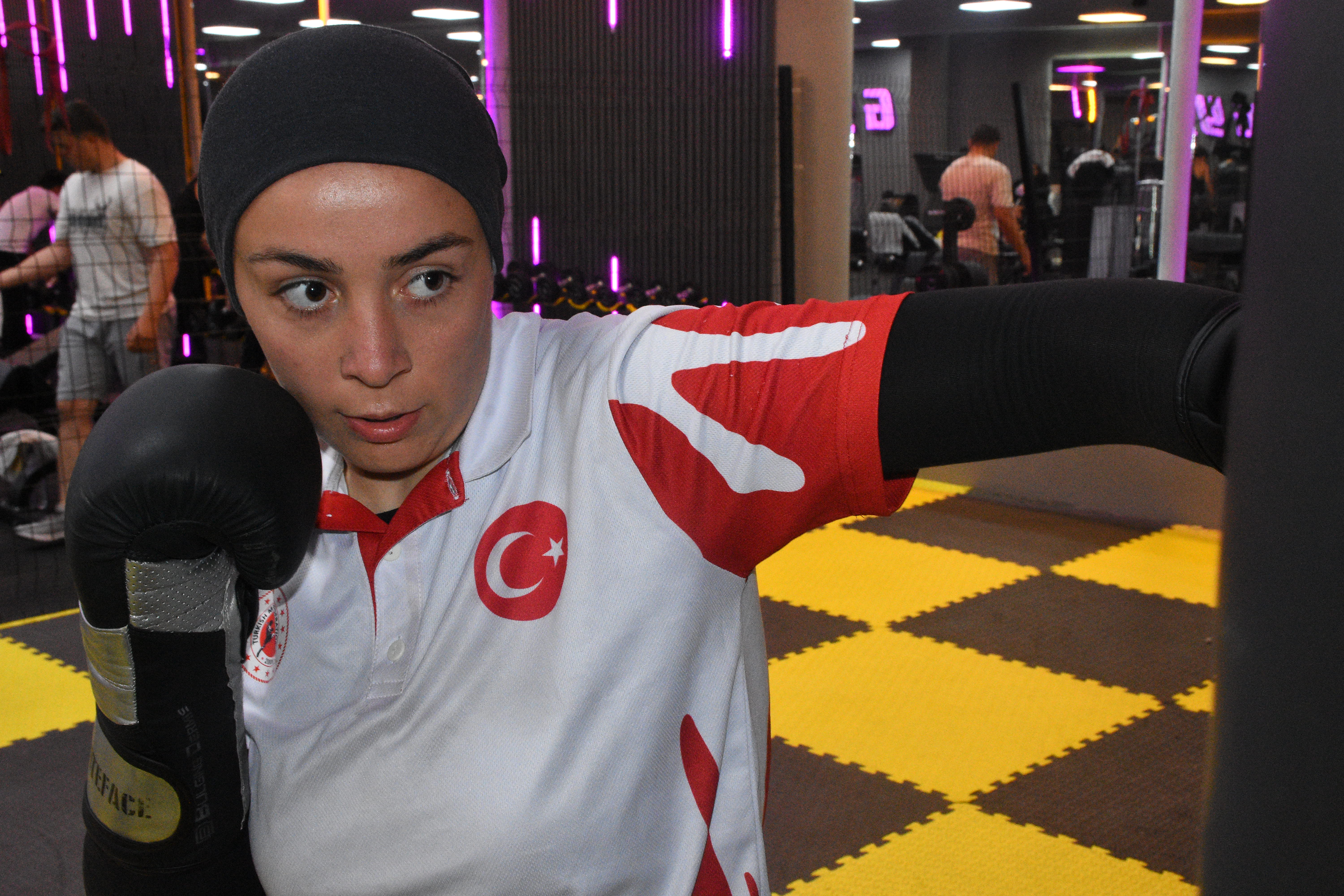 Zayıflamak için başladığı Muay Thai'de Türkiye şampiyonluğuna uzandı