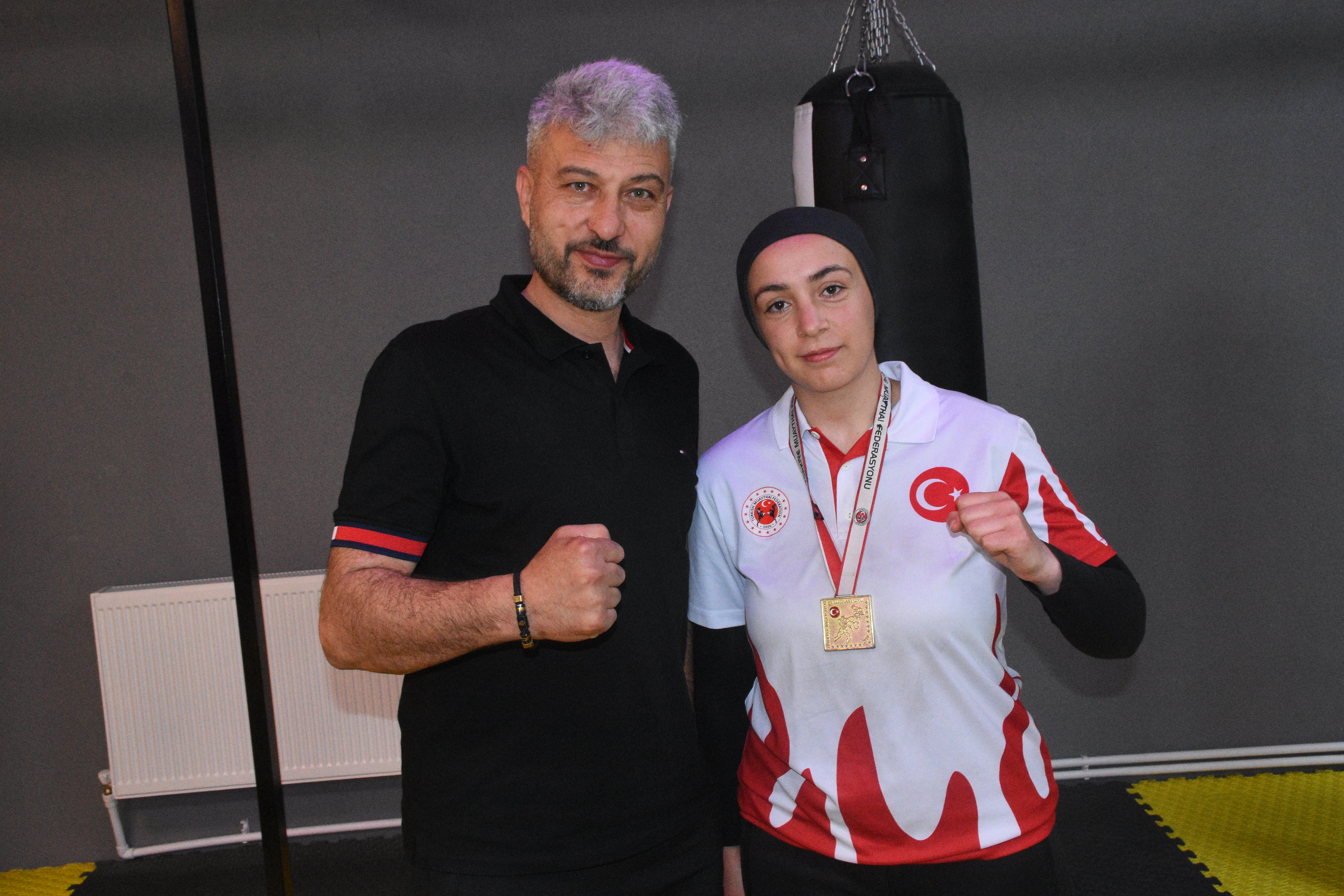 Zayıflamak için başladığı Muay Thai'de Türkiye şampiyonluğuna uzandı