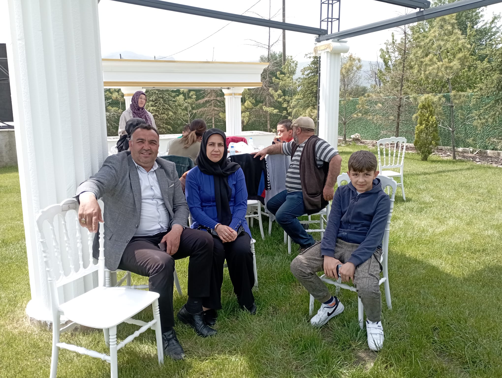 Gönül Dostları Derneği’nden Özel Bireylerin Özel Annelerine Kahvaltı Programı
