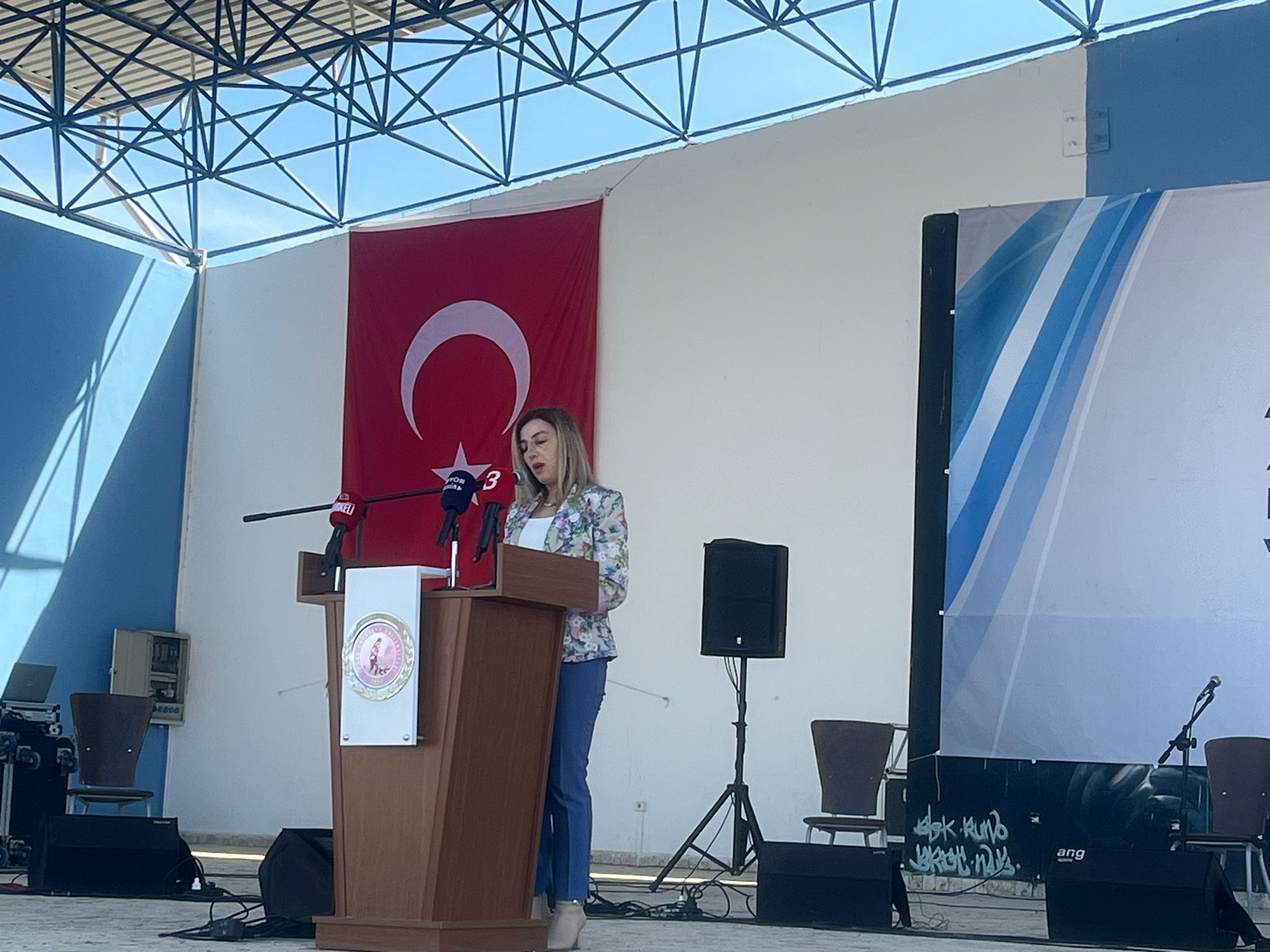 AKÜFEST’25 Coşkusu Başladı!  “AKÜ, Tam Akreditasyonla Geleceğe Emin Adımlarla Yürüyor”