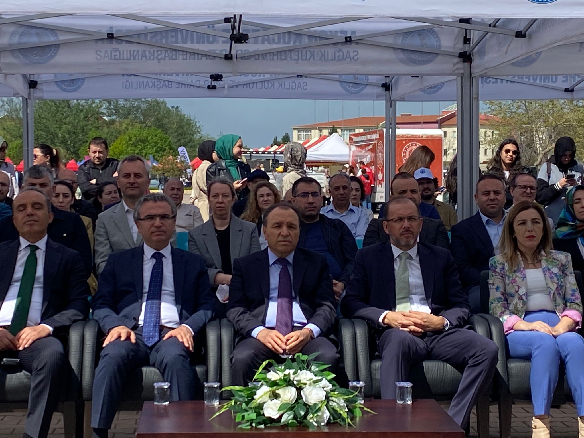 AKÜFEST’25 Coşkusu Başladı!  “AKÜ, Tam Akreditasyonla Geleceğe Emin Adımlarla Yürüyor”