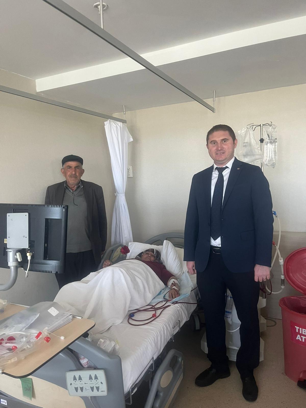 Vali Yiğitbaşı’nın Himayelerinde “Şifa Buluşmaları” Sürüyor:  Anneler ve Hemşireler Unutulmadı, Diyaliz Hastalarına Moral Ziyareti Yapıldı