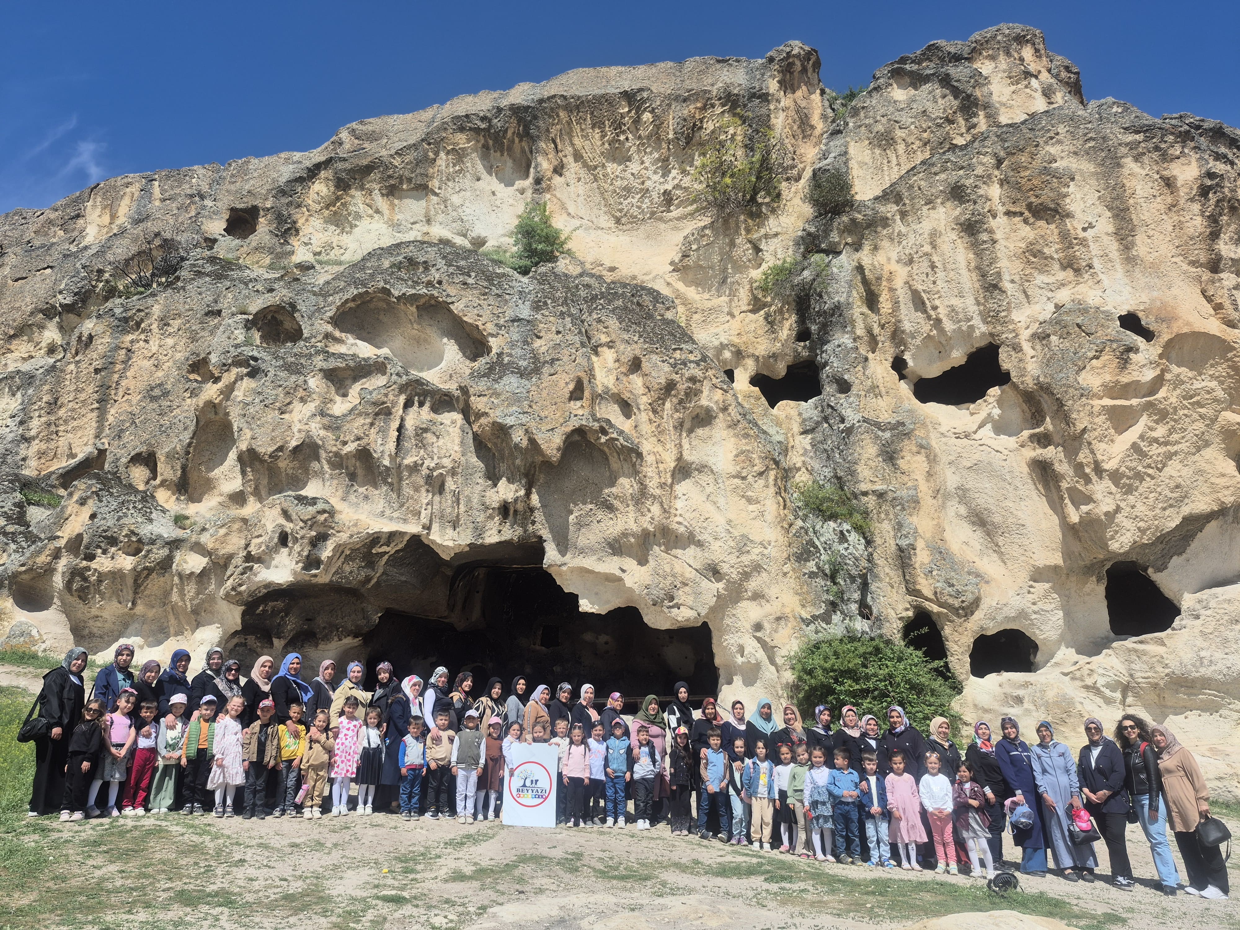 Frig Vadisi’nde Anneler Günü Buluşması: Başkan Altıntaş’tan Annelere Doğa İle İç İçe Kutlama