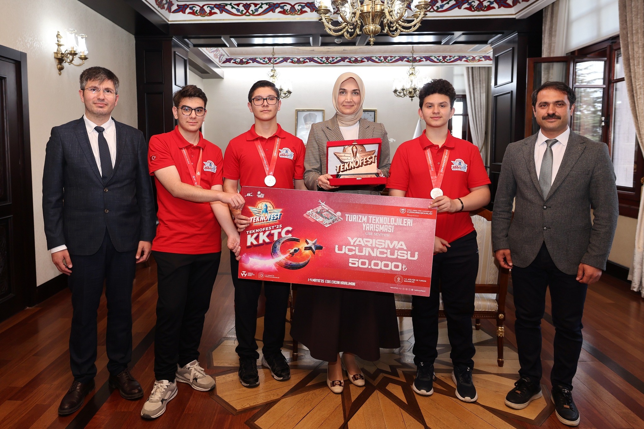 Vali Yiğitbaşı, Afyon’un Teknoloji Yıldızlarını Ağırladı