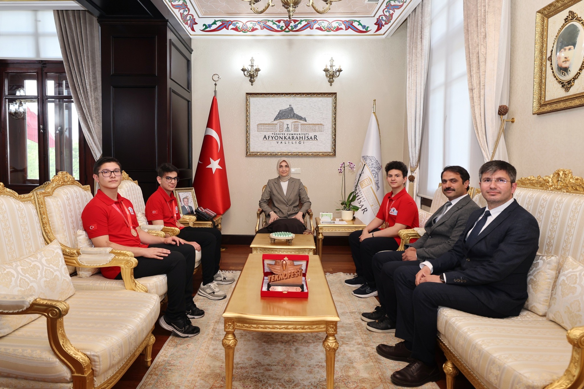 Vali Yiğitbaşı, Afyon’un Teknoloji Yıldızlarını Ağırladı