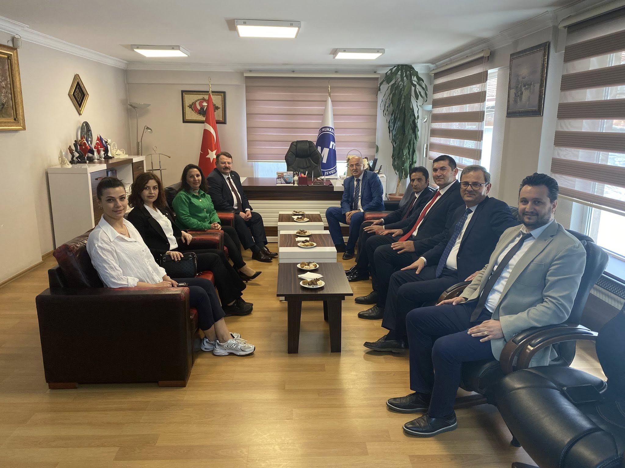 SEVİLEN MÜDÜR FİDAN’DAN, EFSANE BAŞKAN ERDAL SAYAR’A ANLAMLI ZİYARET!