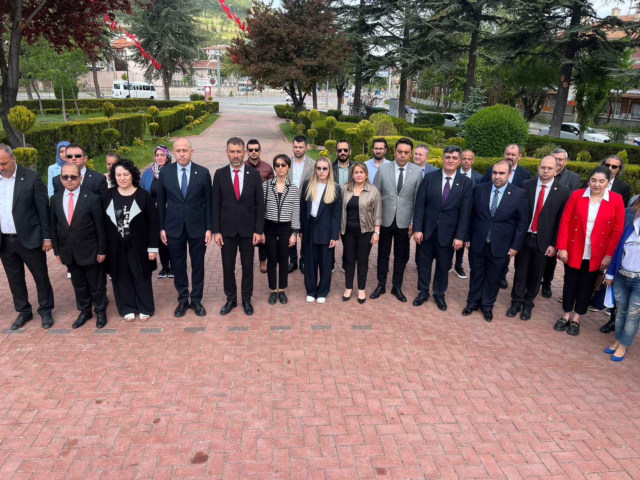 Bilimsel Eczacılık 186 Yaşında! Eczacılar Atatürk Anıtı’nda Buluştu