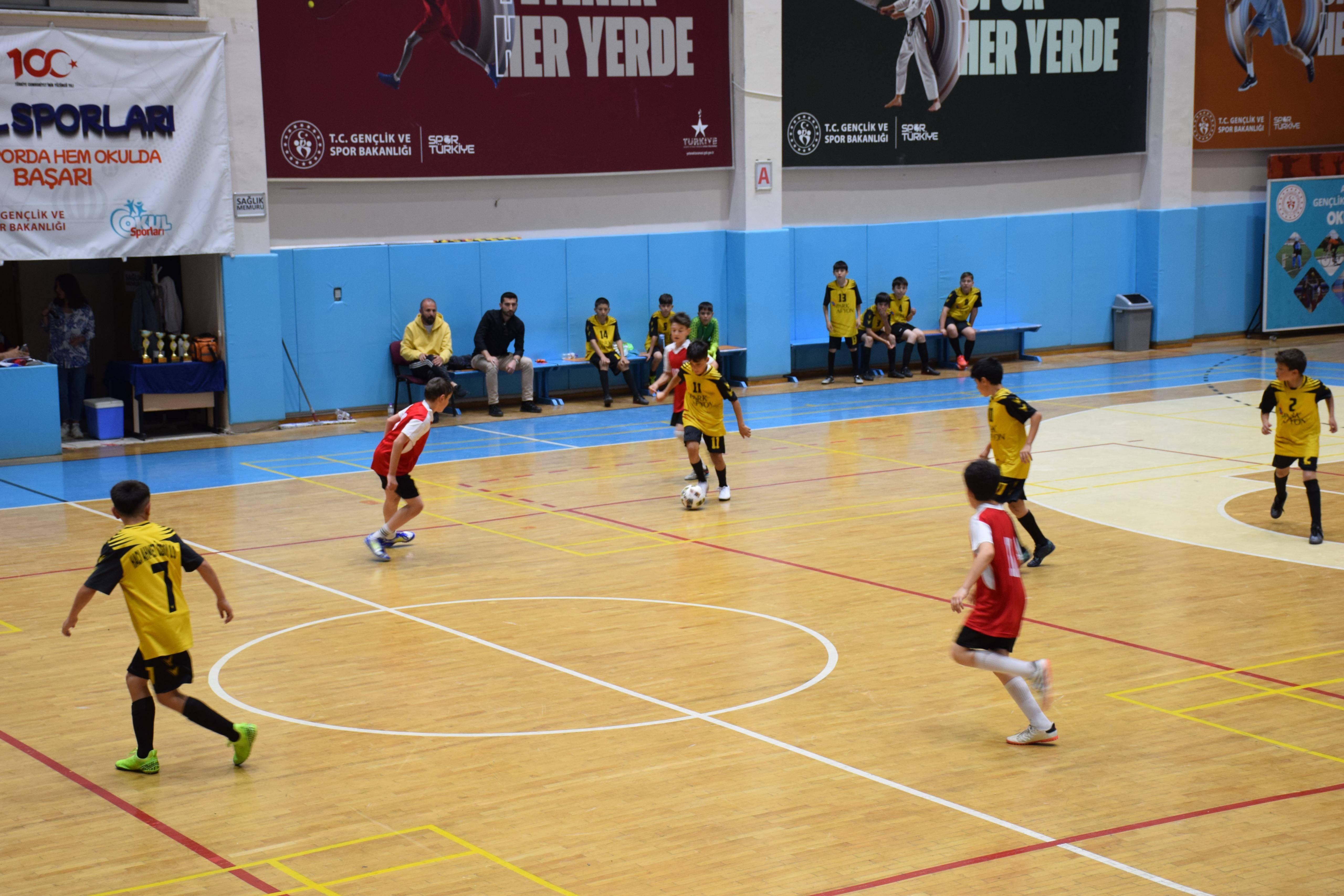 Okul Sporları Futsal Heyecanı Sona Erdi