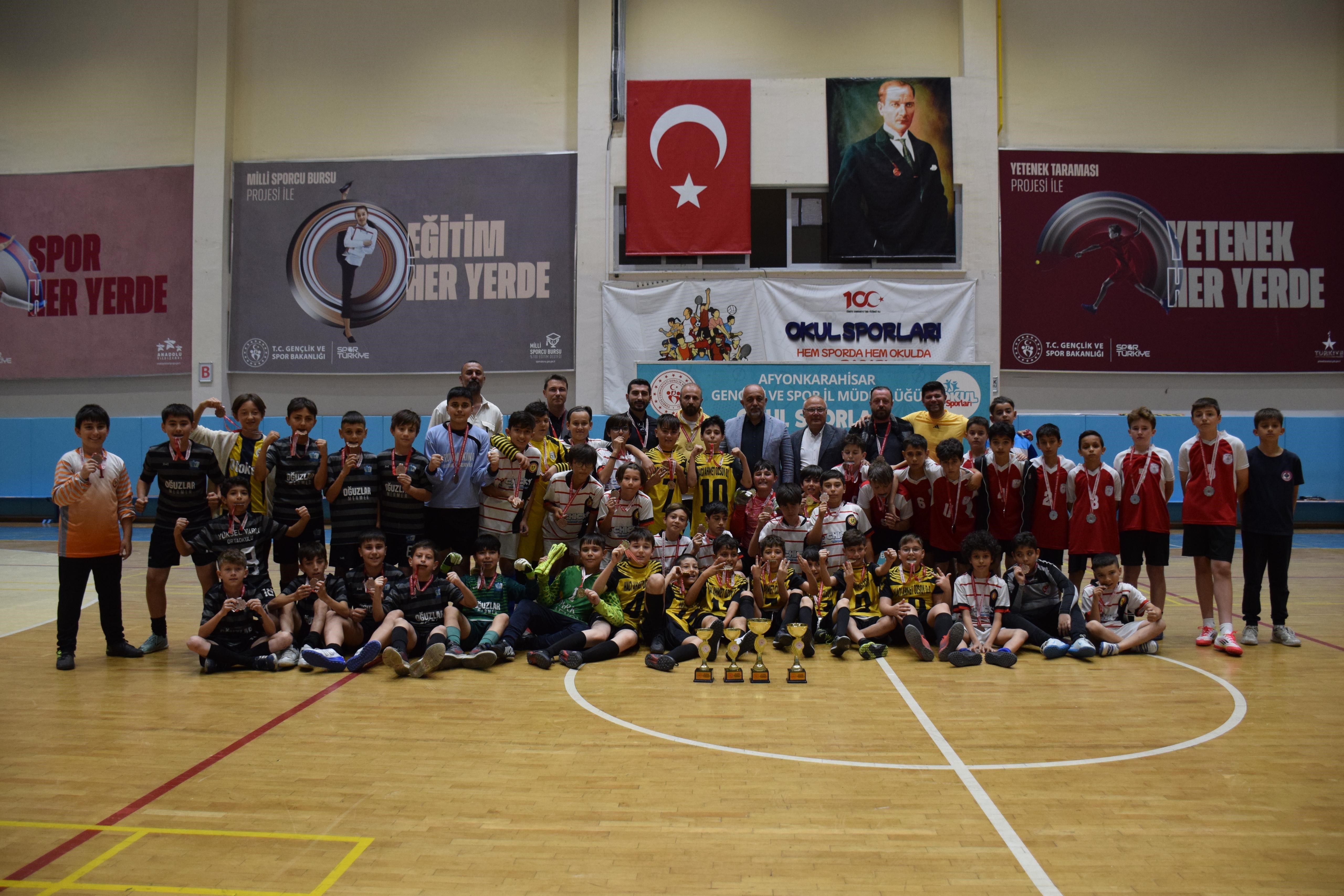Okul Sporları Futsal Heyecanı Sona Erdi
