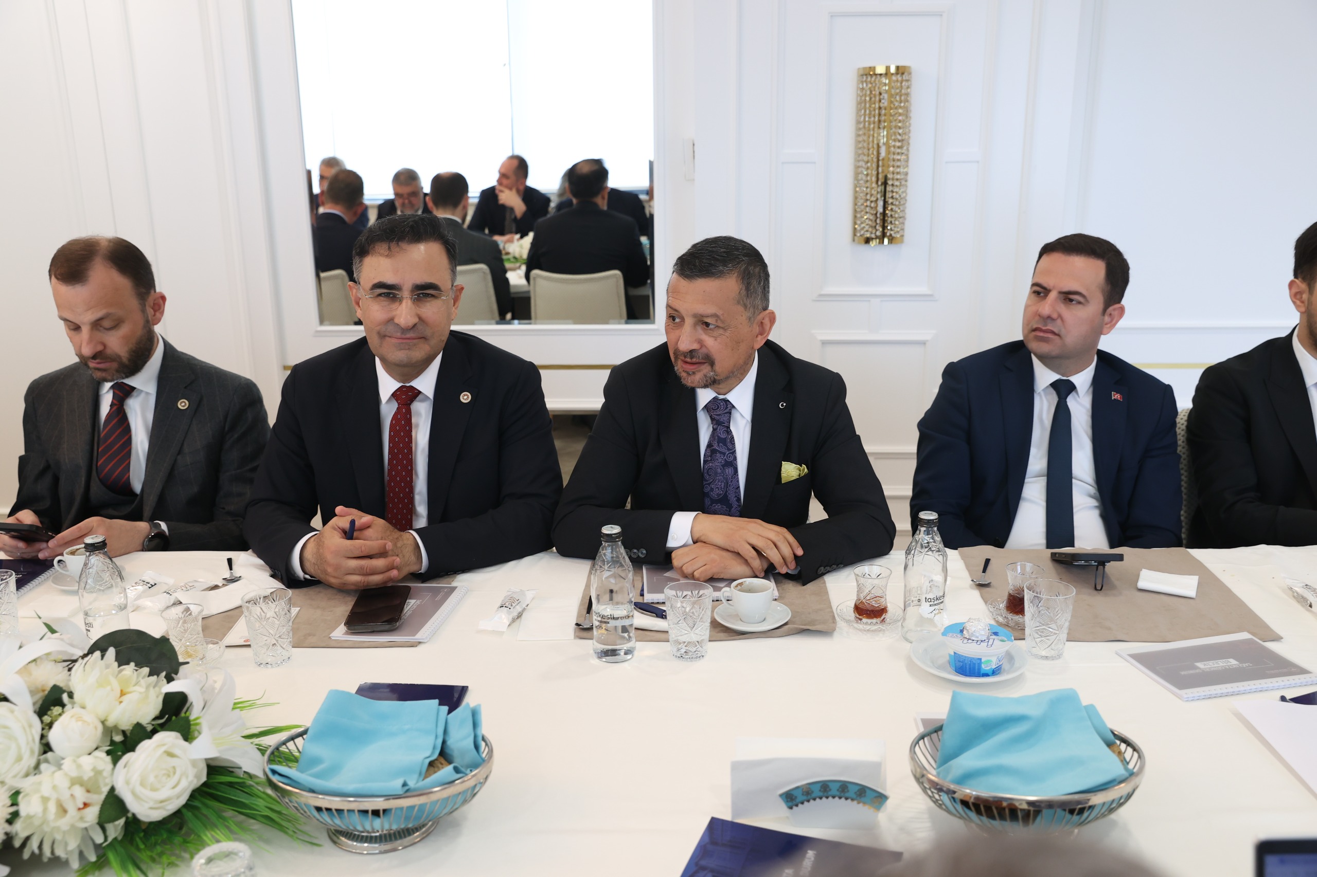 Cumhur İttifakı Heyeti, Bakan Memişoğlu’nu Ziyaret Etti