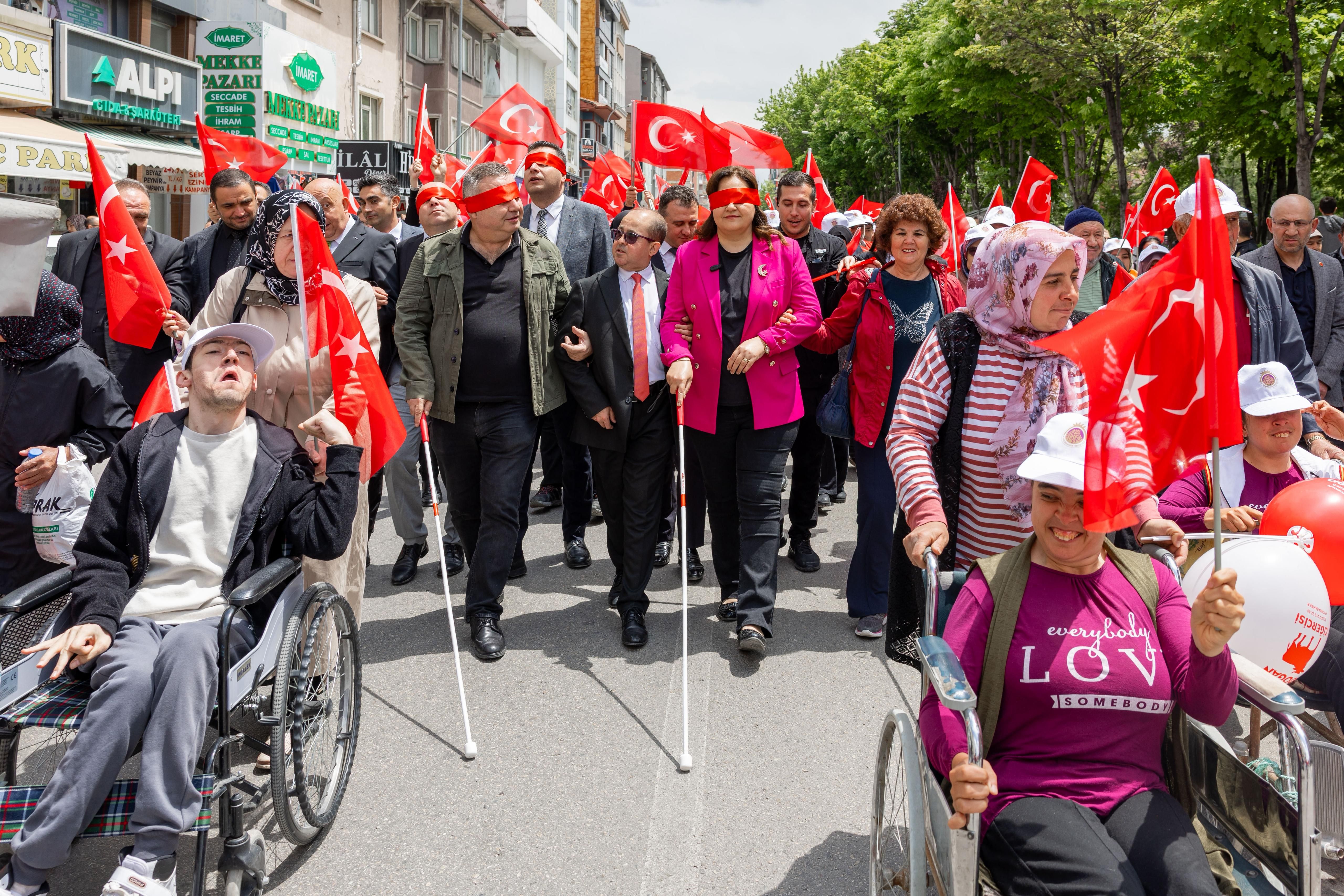 Engelliler Haftası’nda Engelsiz Yürüyüş