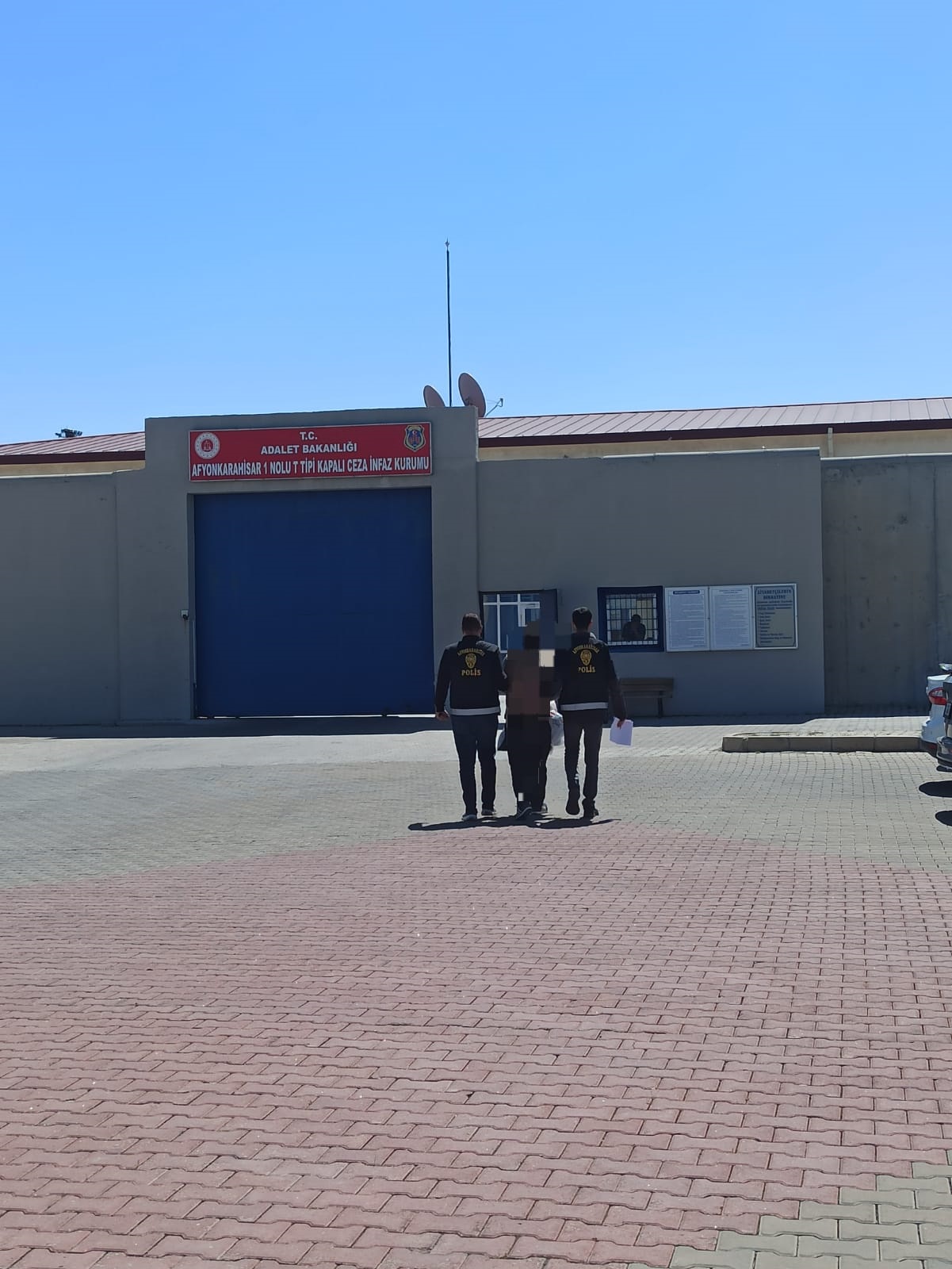 10 Yıllık Kaçış Son Buldu: Cinayet ve Hırsızlık Suçlusu Afyon'da Yakalandı