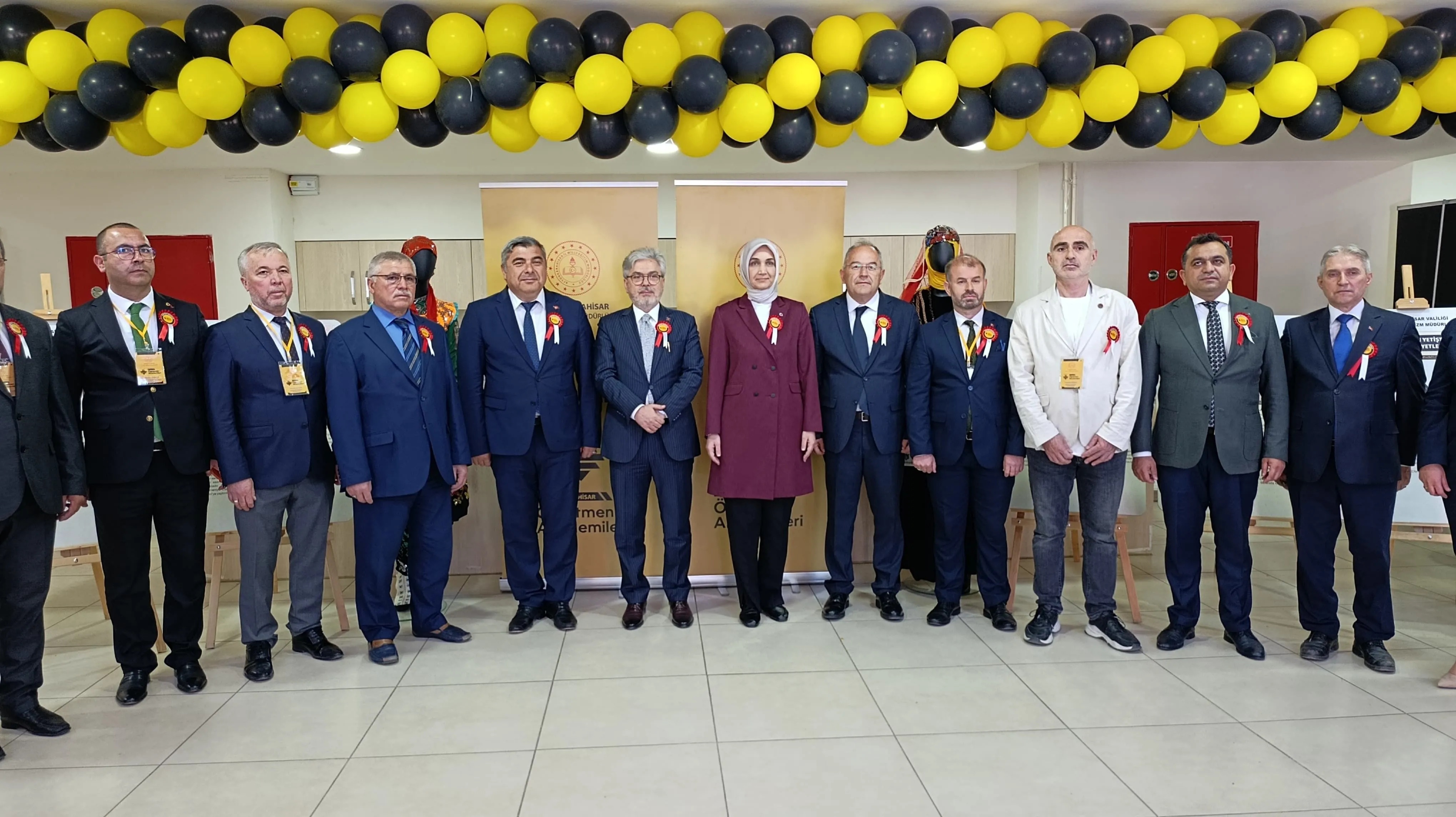 ÖĞRETMEN AKADEMİLERİ TAMAMLANDI