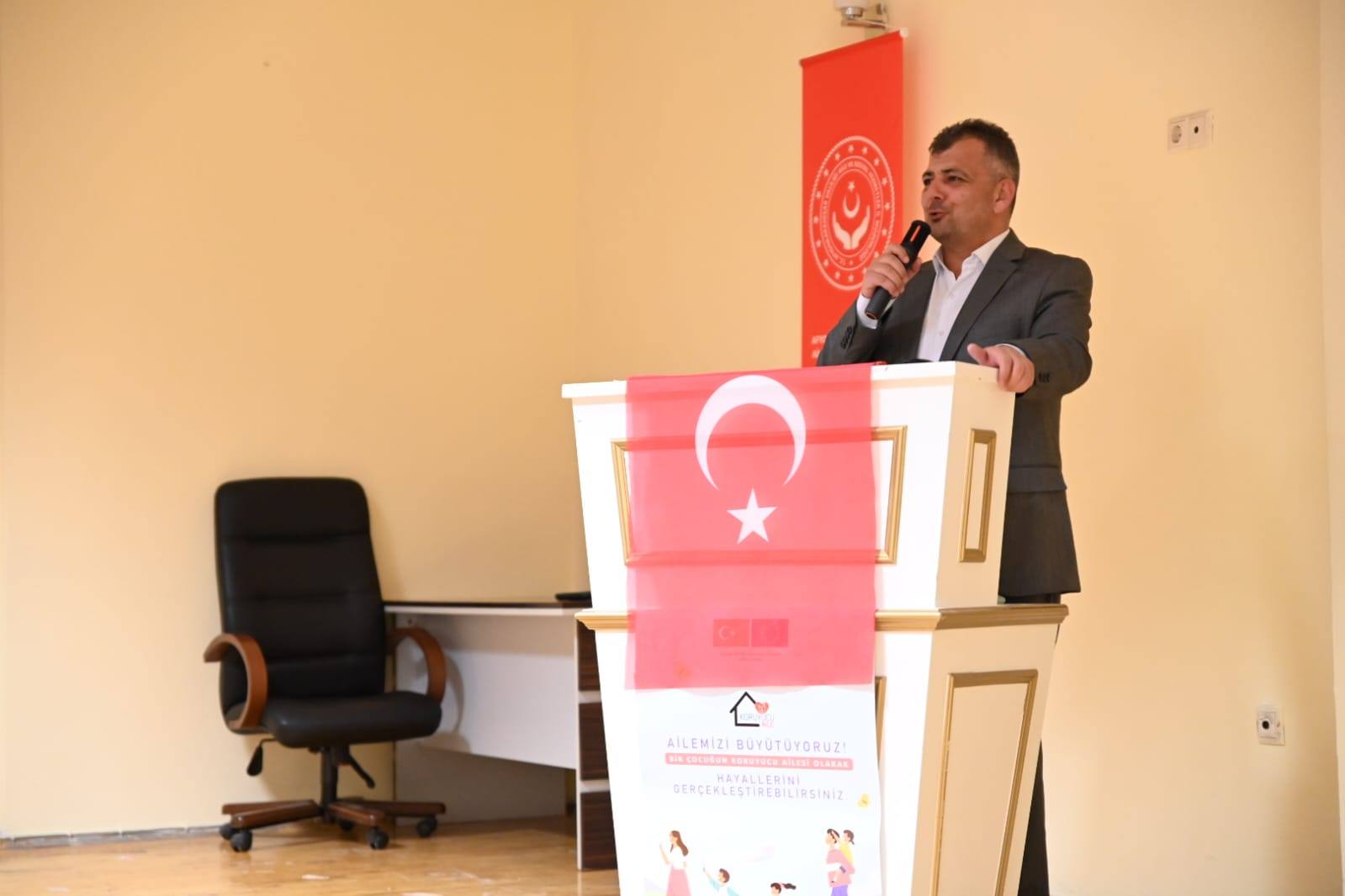 Koruyucu Aile Sistemi Emirdağ’da Anlatıldı