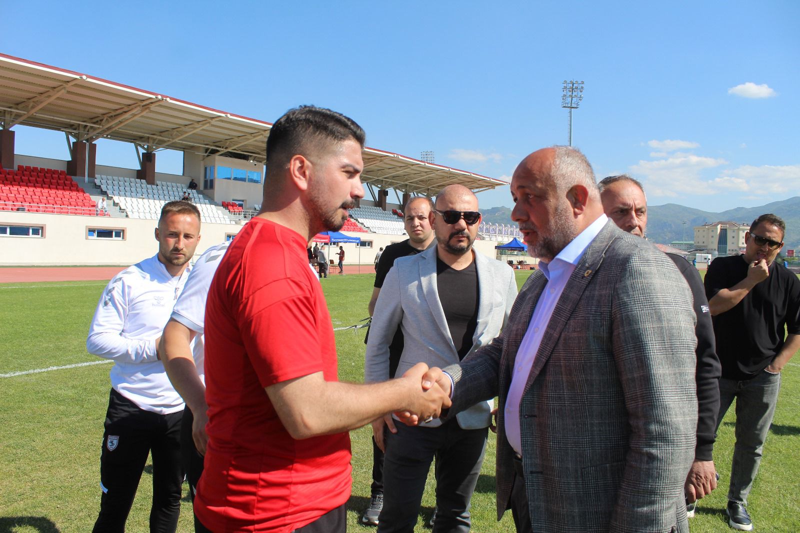 Gençlerin Şampiyonluk Mesaisi Afyon'da Zirveye Ulaşıyor! Final Günü Heyecanı Zafer Stadyumu’nda Yaşanacak