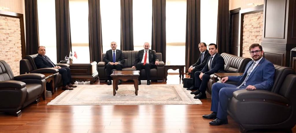 AZERBAYCAN'IN ANKARA BÜYÜKELÇİSİ DR. RESHAD MEMMEDOV'DAN AKÜ'YE ZİYARET
