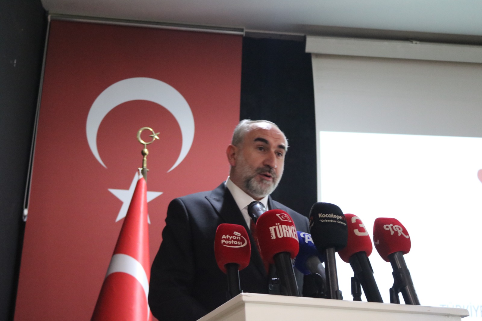 TÜRKİYE-AZERBAYCAN İŞ BİRLİĞİ PANELİ  AZERBAYCAN-TÜRKİYE STRATEJİK ORTAKLIĞI AFYONKARAHİSAR'DA KONUŞULDU