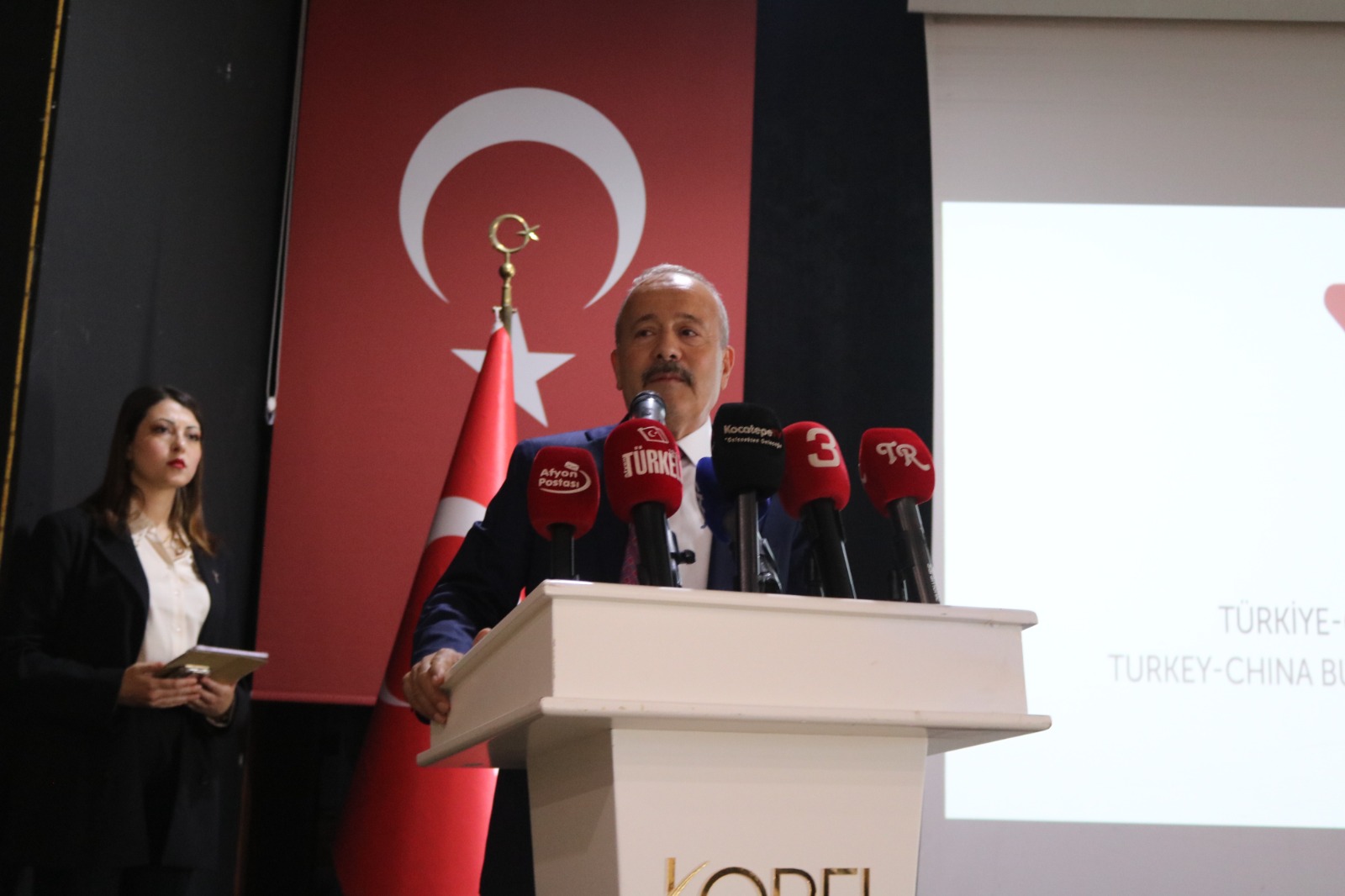 TÜRKİYE-AZERBAYCAN İŞ BİRLİĞİ PANELİ  AZERBAYCAN-TÜRKİYE STRATEJİK ORTAKLIĞI AFYONKARAHİSAR'DA KONUŞULDU