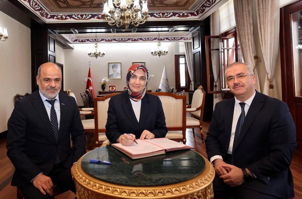 Valilik ve MÜSİAD’tan Aile Yılına Anlamlı Destek!  Afyonkarahisar’da Genç Çiftlere Evlilik İndirimi Kampanyası Başlatıldı