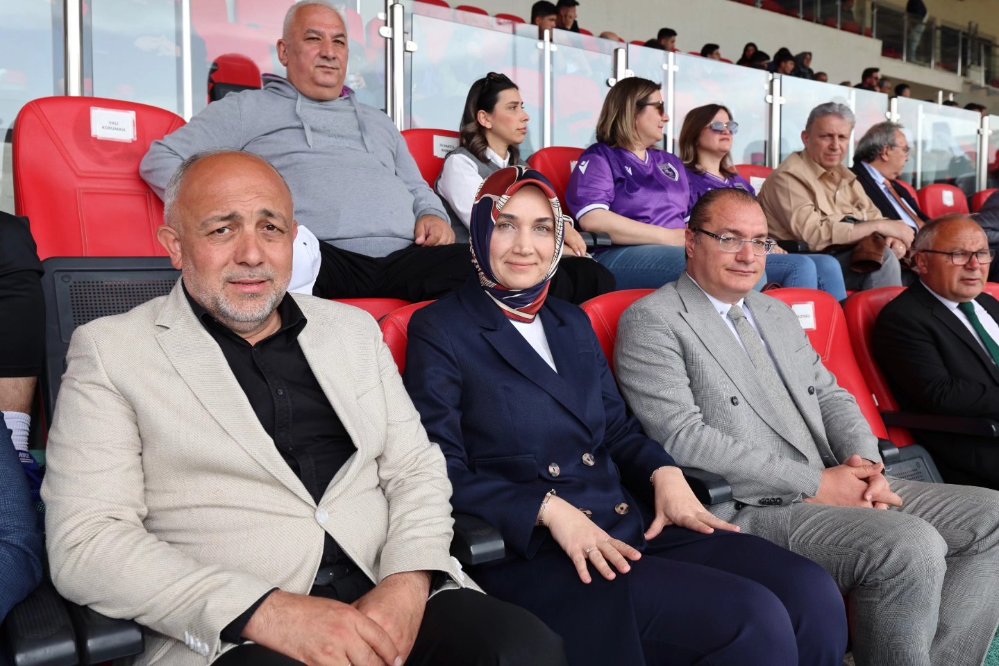 Vali Yiğitbaşı Genç Sporcuların Heyecanına Ortak Oldu