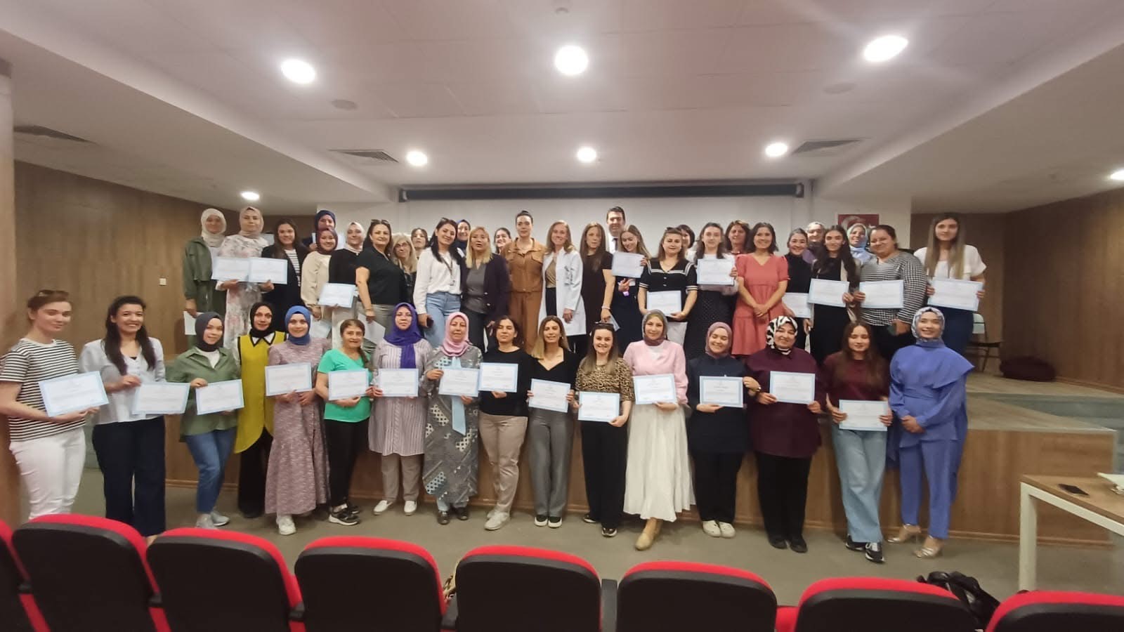 Ebelik eğitimlerinin güçlendirilmesi programı tamamlandı