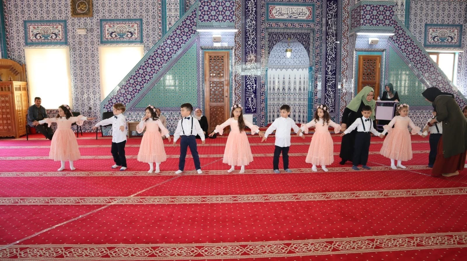 Afyonkarahisar’da Kur’an Kursları yıl sonu kapanış programları düzenlendi