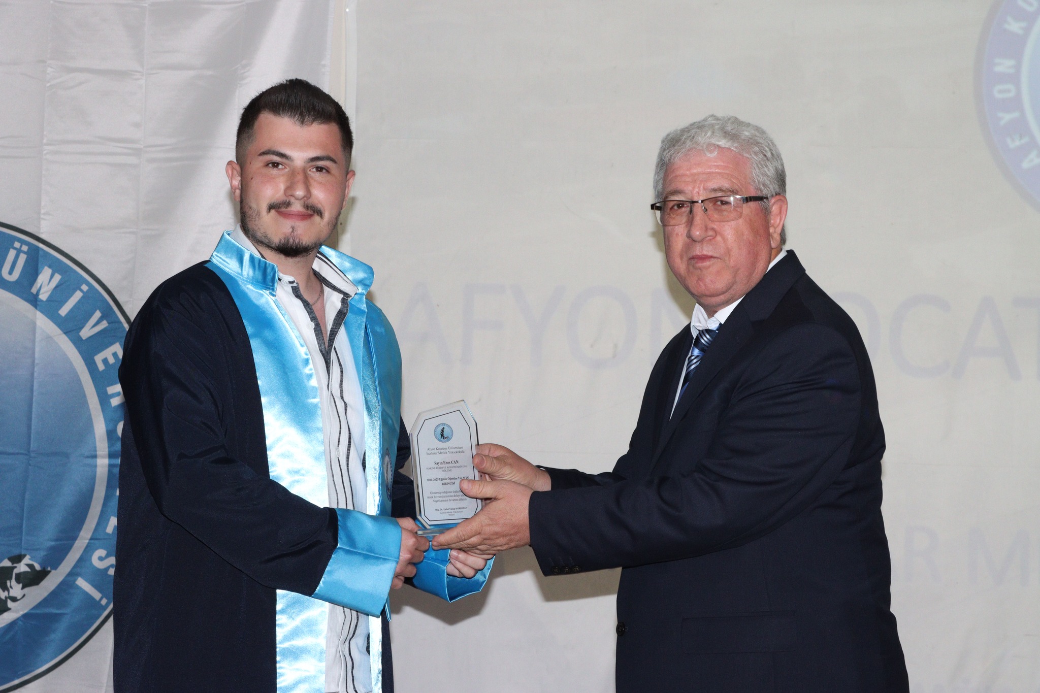 İscehisar MYO'da Mezuniyet Coşkusu