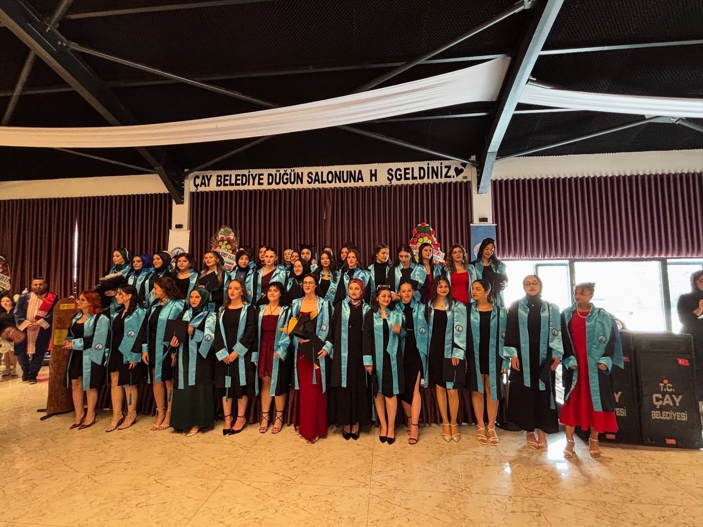 Çay MYO 2024-2025 Mezunlarını Coşkuyla Uğurladı