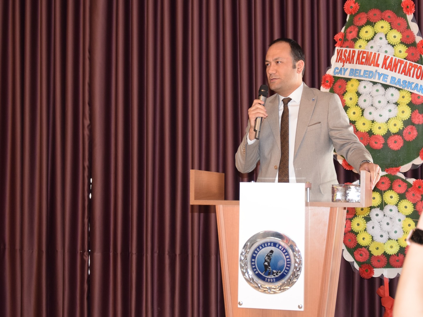 Çay MYO 2024-2025 Mezunlarını Coşkuyla Uğurladı