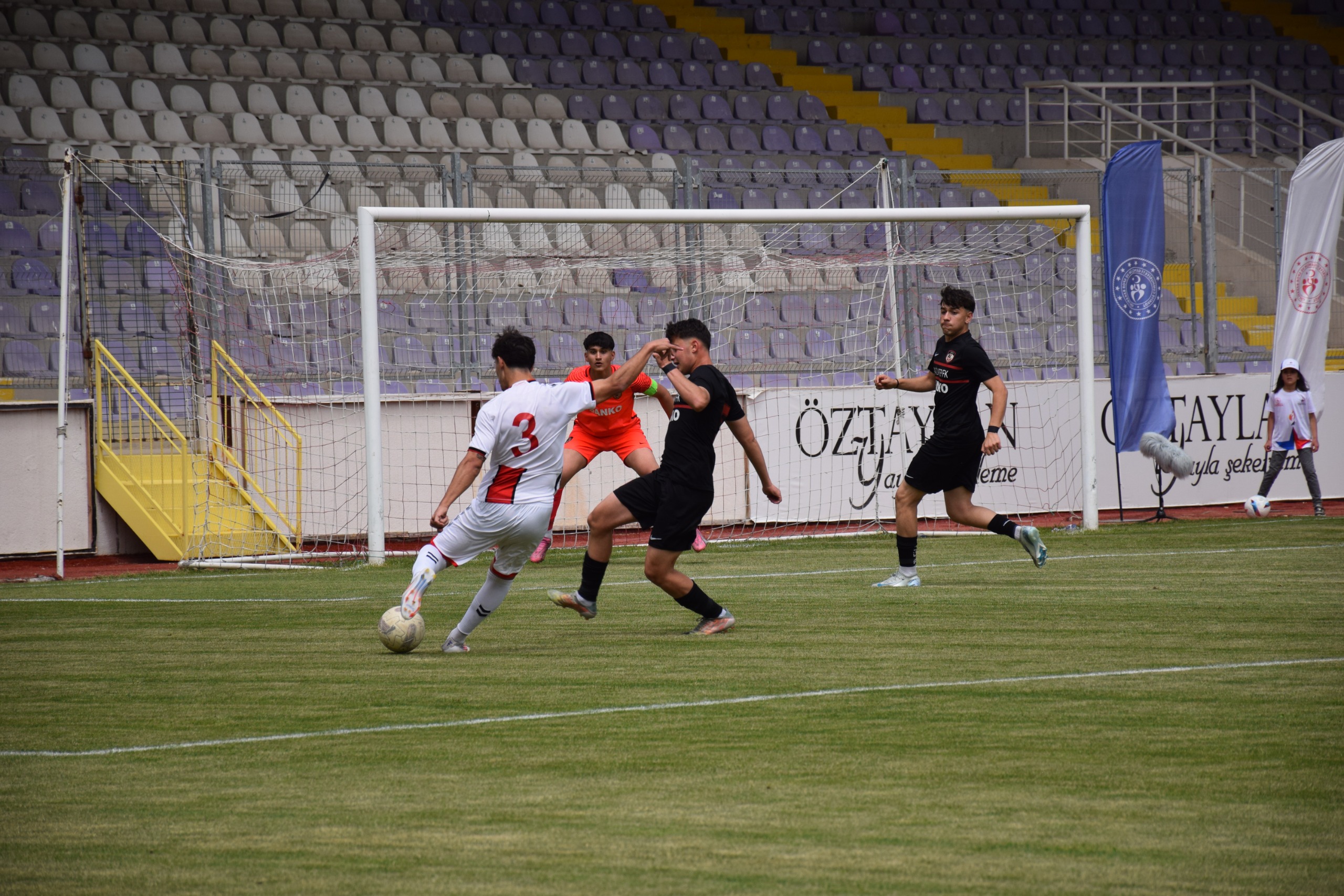 Genç Futbolcuların Kıyasıya Mücadelesi Afyonkarahisar’da Sona Erdi