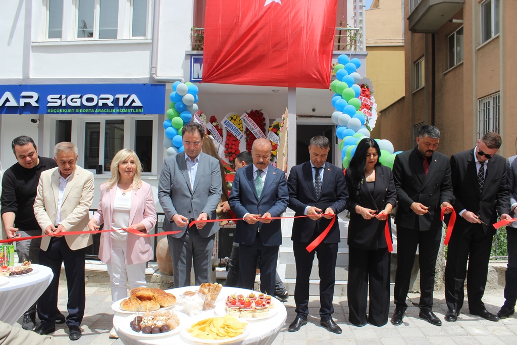 ÇINAR SİGORTA DUALARLA AÇILDI!