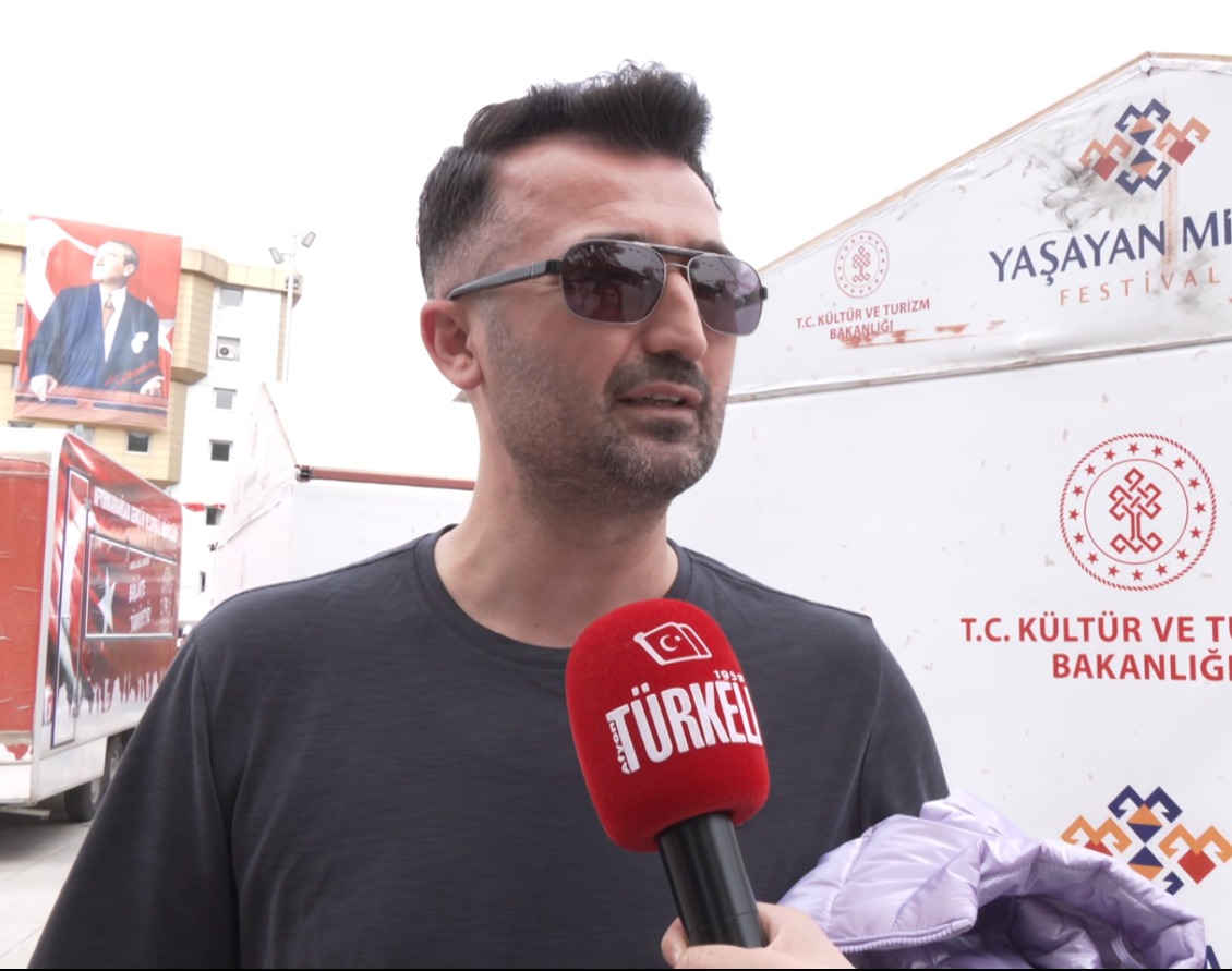 Afyonkarahisarlılar 19 Mayıs'ta Ata'sını Minnet Ve Gururla Andı