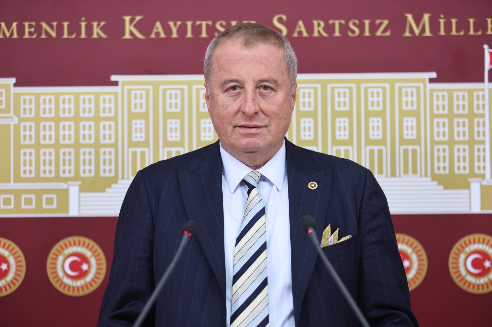 “19 MAYIS 1919 YENİDEN VAROLUŞUMUZUN SİMGESİDİR“