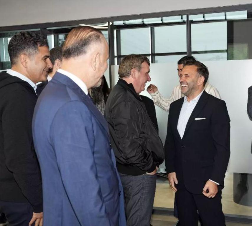 GALATASARAY, UEFA KUPASI ZAFERİNİN 25. YIL DÖNÜMÜNÜ KUTLADI