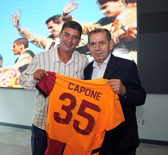 UEFA Kupası Zaferinin Efsaneleri Kemerburgaz Metin Oktay Tesisleri’nde Buluştu