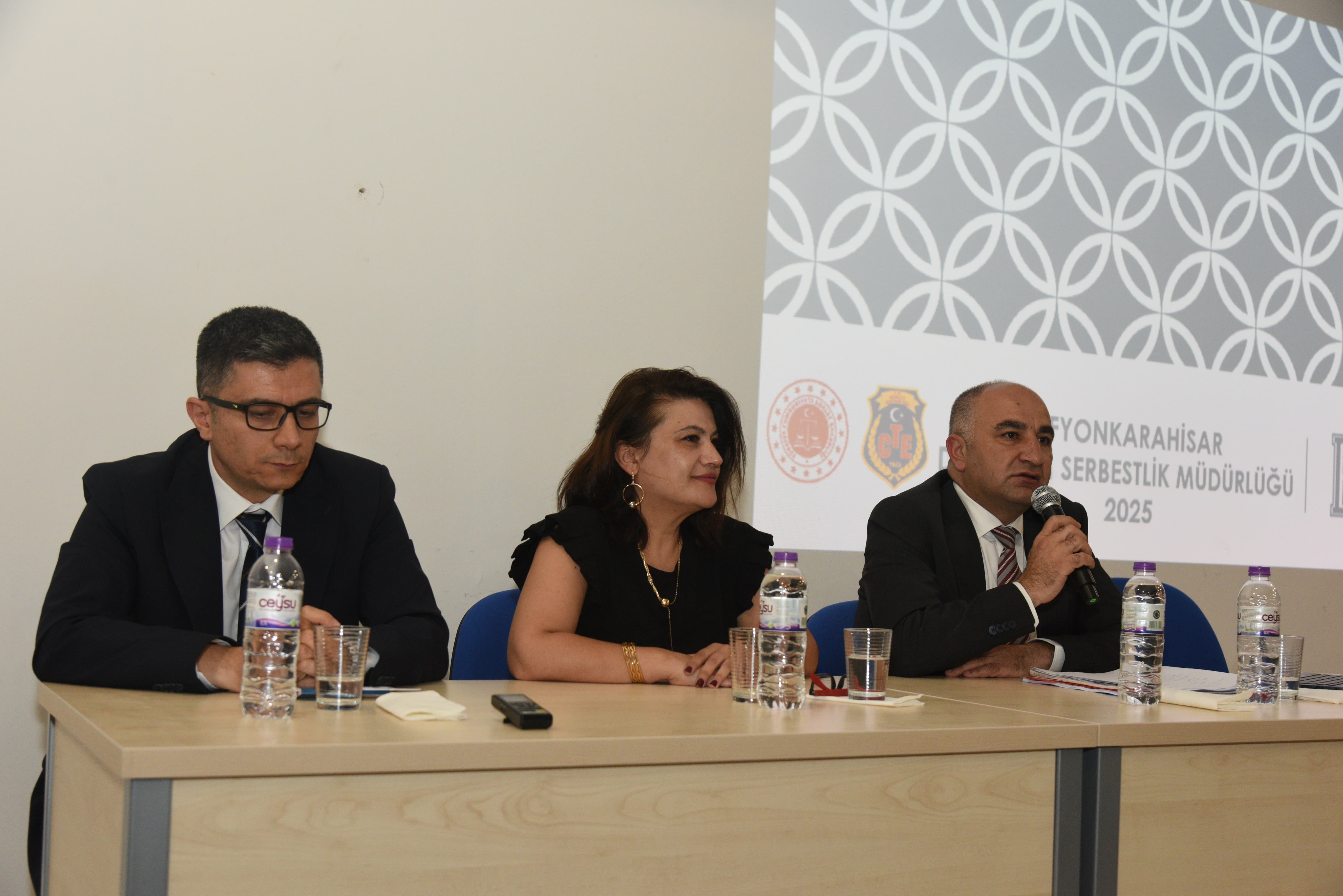 AKÜ’de Denetimli Serbestlik ve Gönüllülük Semineri