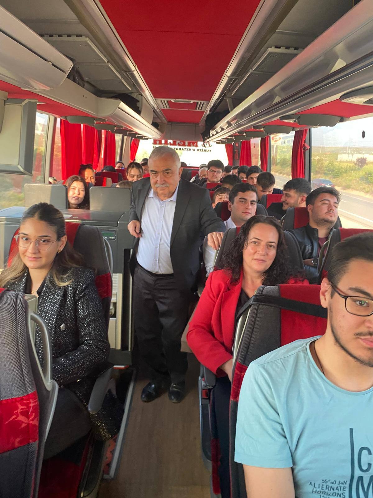 ADD’li Gençler 19 Mayıs İçin Ankara Yolunda