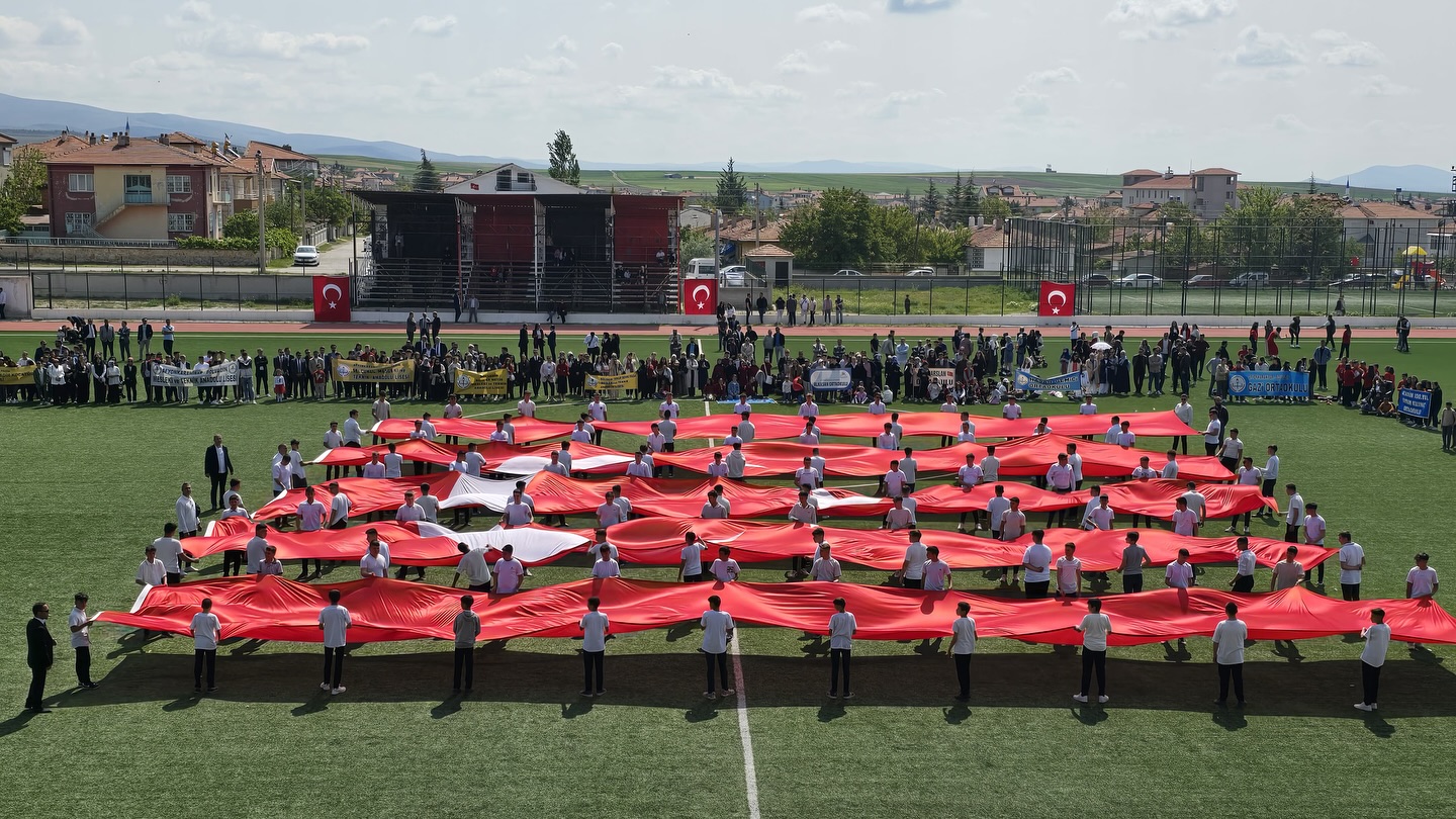 Bolvadin’de 19 Mayıs Coşkuyla Kutlandı