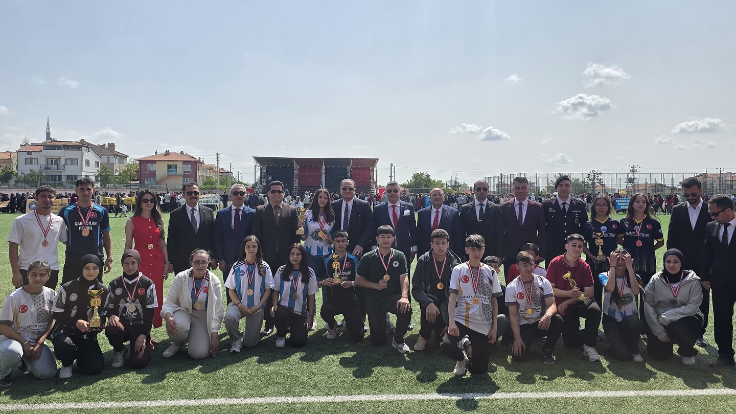 Bolvadin’de 19 Mayıs Coşkuyla Kutlandı