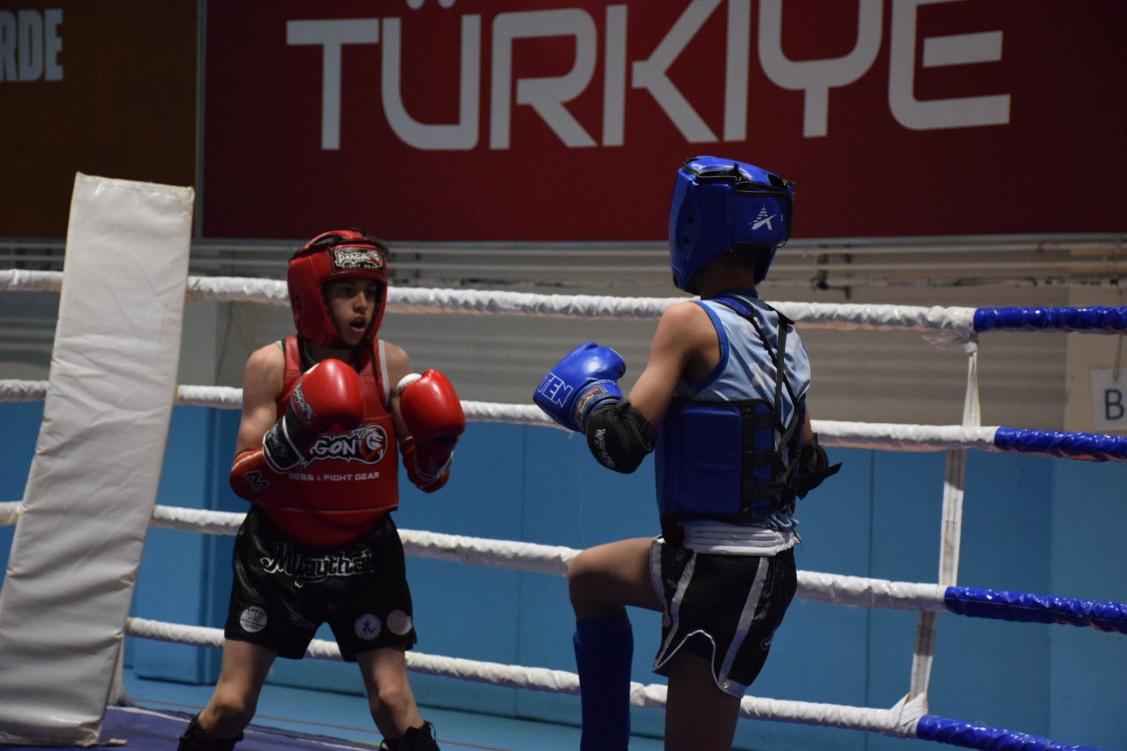 Afyonkarahisar’da Muay Thai Coşkusu: 47 İlden 400 Sporcu Yarışıyor