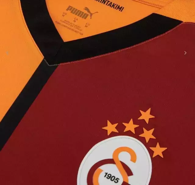 Galatasaray’dan 5 Yıldızlı Yeni Sezon Hamlesi! Tarihi Başarı Sonrası Yeni Formalar ve Logo Taraftarla Buluştu