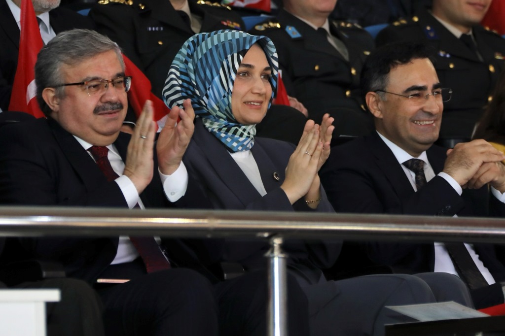 AFYONKARAHİSAR'DA 19 MAYIS COŞKUYLA KUTLANDI