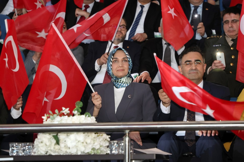 AFYONKARAHİSAR'DA 19 MAYIS COŞKUYLA KUTLANDI