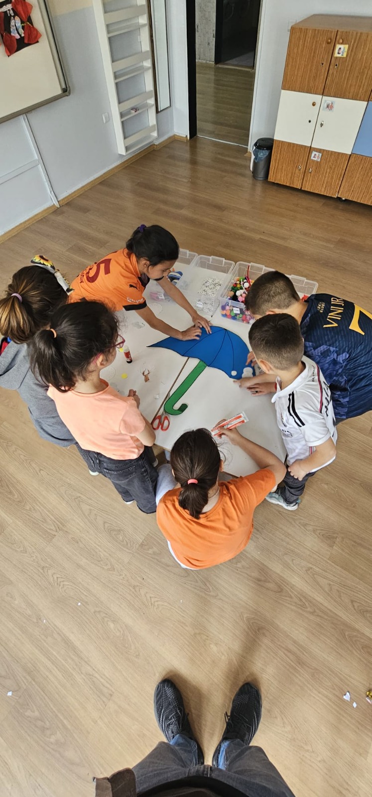 "Little Geniuses" Projesi ile Geleceğin Bilim İnsanları Yetişiyor