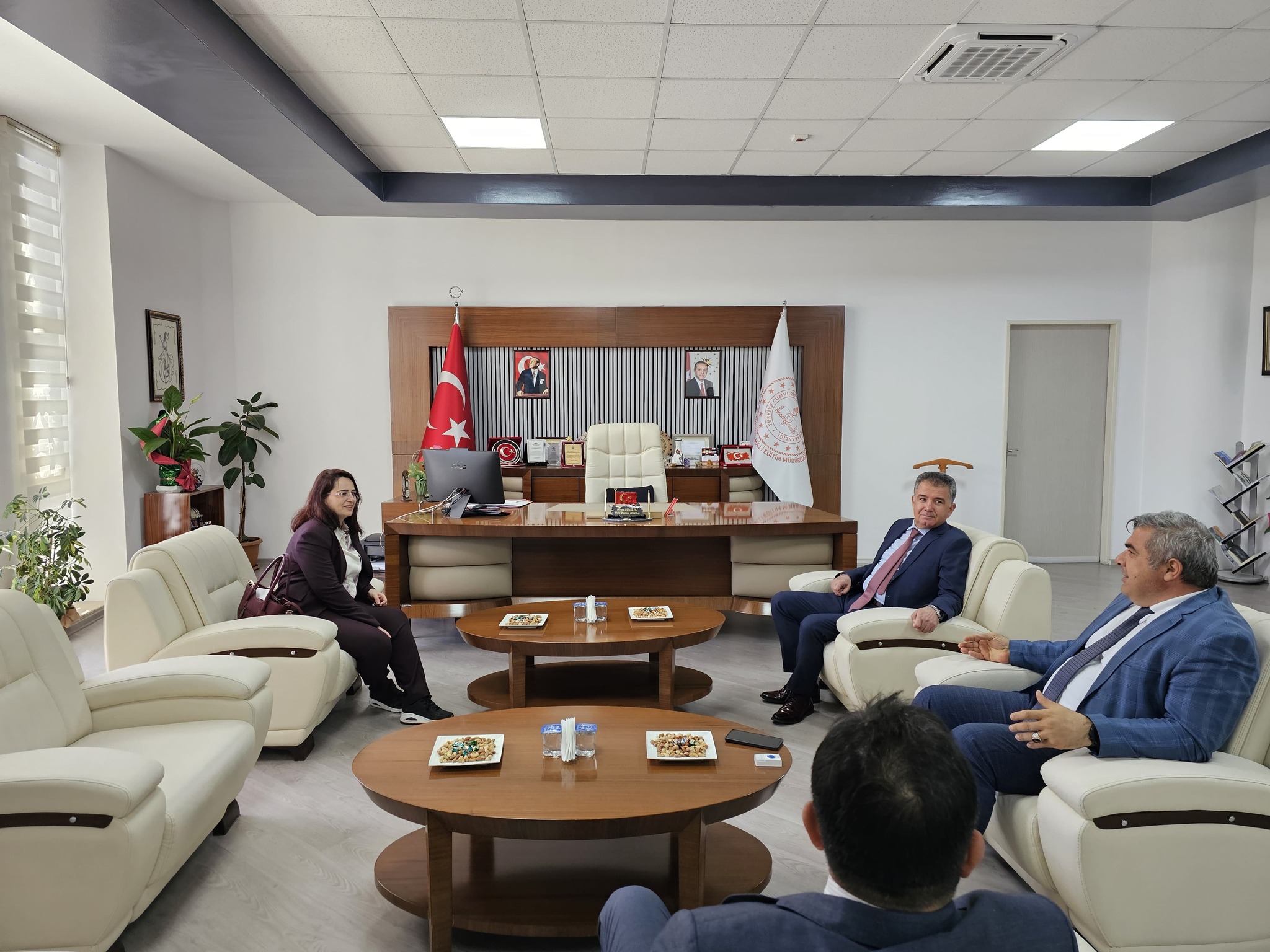 AKÜ’den Müdür Sünnetci’ye Özel Ziyaret