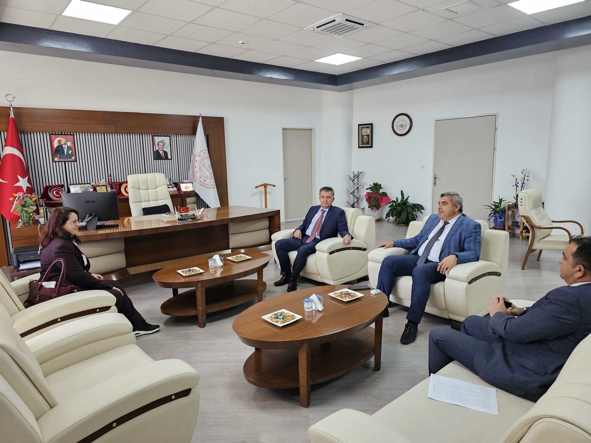 AKÜ’den Müdür Sünnetci’ye Özel Ziyaret