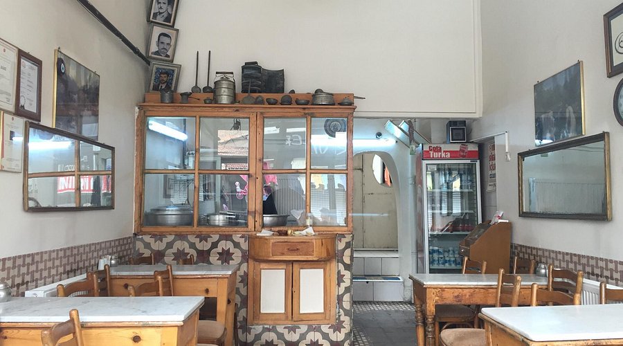 Afyonkarahisar'da Lezzet Dolu Bir Yolculuk: Tadı Damakta Kalan Duraklar ve Yöresel Lezzetler